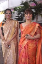 Neeta Lulla, Nishka Lulla at Esha Deol_s wedding in Iskcon Temple on 29th June 2012 (149).JPG